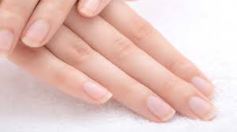 Natural Ways to Grow Strong and Healthy Nails