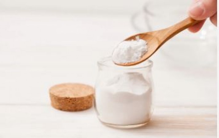 Get Rid of Dandruff with These Effective Baking Soda Home Remedies