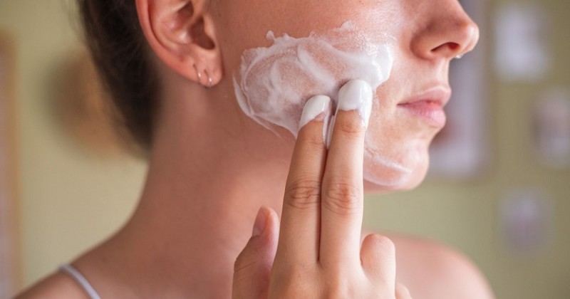 These Simple Ways Yogurt Can Transform Your Skincare Routine, It's Yours!