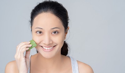 Avoid applying these things on your face in summer, this includes aloe vera as well