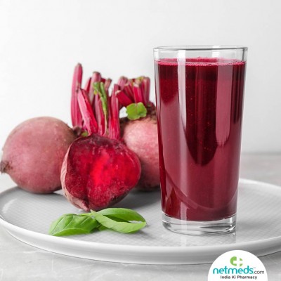 Count on beetroot juice to save your skin from dryness, acne, and dullness.