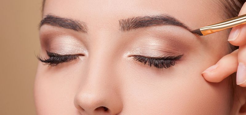 Simple Techniques to make your eyebrows thicker and darker naturally