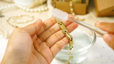 How to shine gold jewelery
