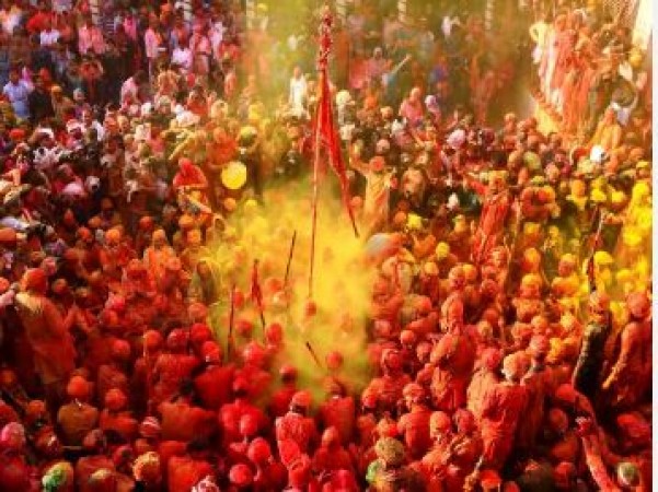World famous Holi is played at these places in India, the beauty of this place becomes visible as soon as you see it