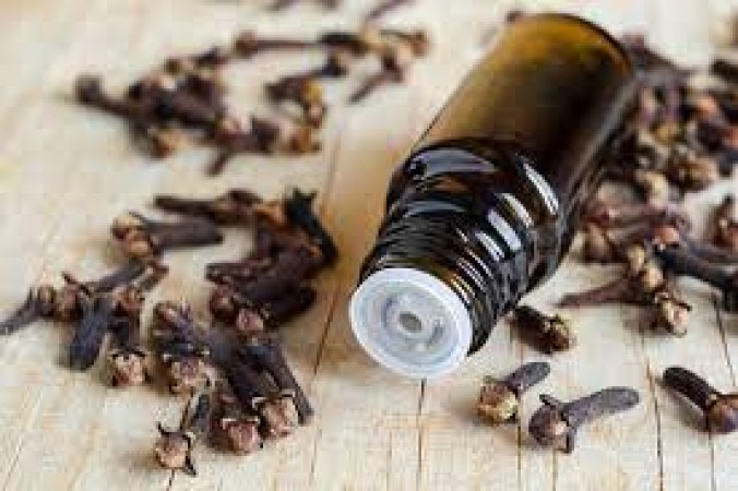 Are expensive creams becoming ineffective on acne and pimples? So use cloves like this