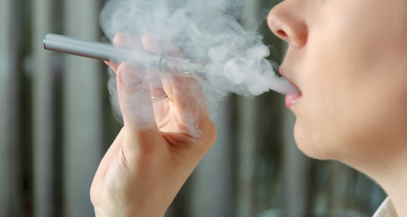 Vaping and Your Smile: Don't Let It Turn Frown-Worthy!