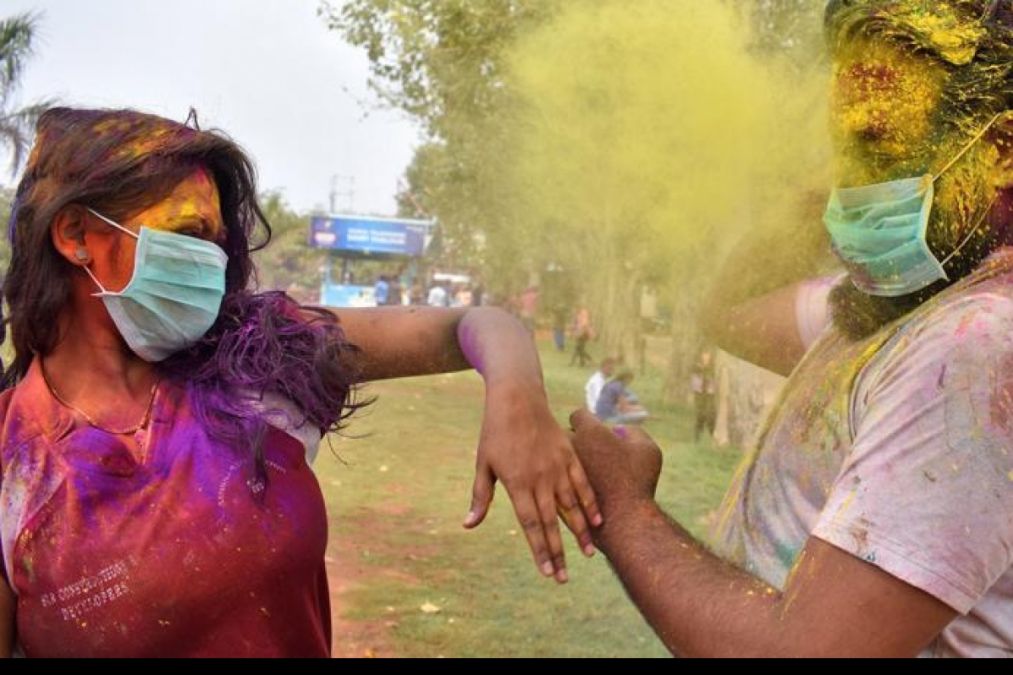 Tips to play safe Holi from COVID this year
