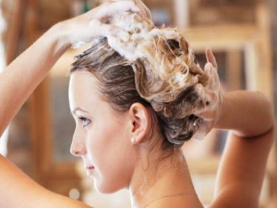 This Homemade coconut shampoo makes your hair long and strong