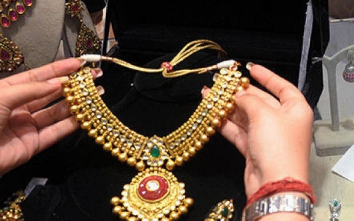 Diwali: Online gold sales sparkle on Dhanteras
