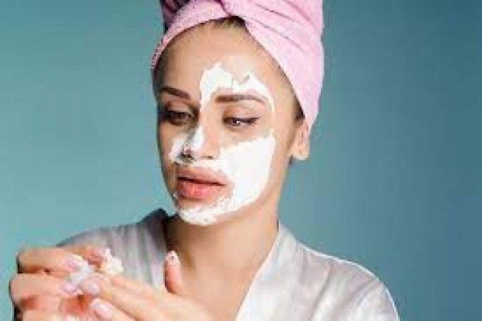 Make these mistakes while applying face mask and your face will wither