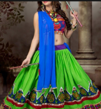 If you do not want to wear lehenga in Garba night then give priority to these clothes, you will look different