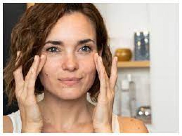 Skin Care: If you want glowing skin even after the age of 40, then take care of your skin like this