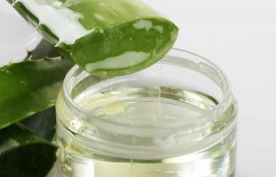 Use Aloe Vera gel to remove the darkness of neck