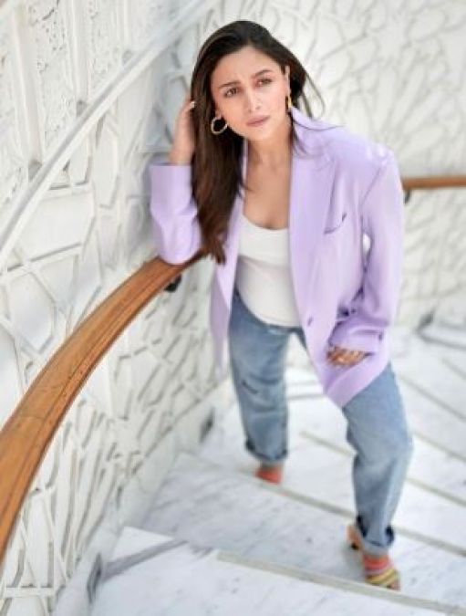 Alia Bhatt’s stunning look in casual adore with beautiful Purple Blazer