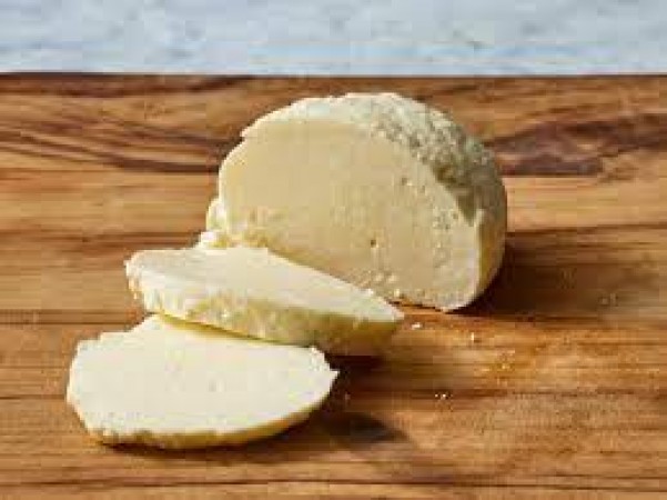 Mozzarella Cheese Unveiled: A Tale of Tradition and Taste