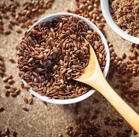 Harnessing the Power of Flax Seeds: Uncovering 8 Remarkable Health Benefits