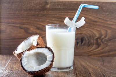 Unveiling the Nutritional Power of Coconut Milk: 7 Remarkable Benefits