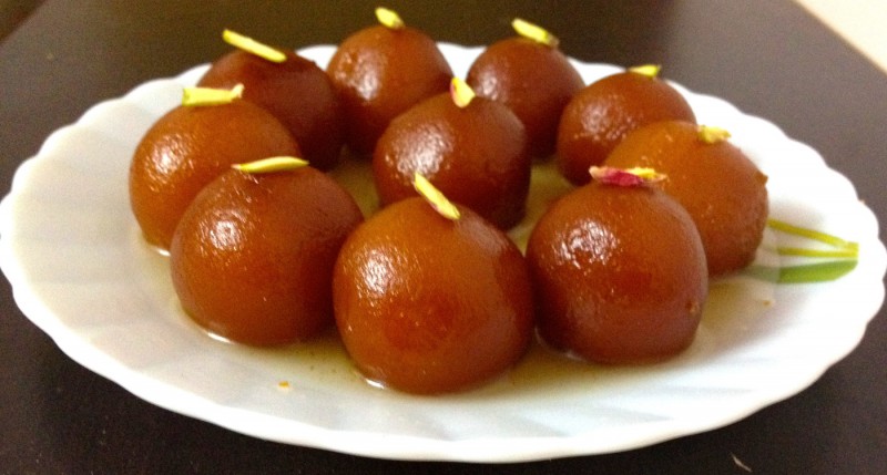 Seven Indian Lunch Items to Impress Guests: From Biryani to Gulab Jamun