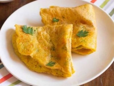 Start your day with yummy Moong Dal Chila