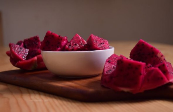 How to Cut and Choose Ripe Fruit: A Guide to Enjoying Delicious Dragon Fruit