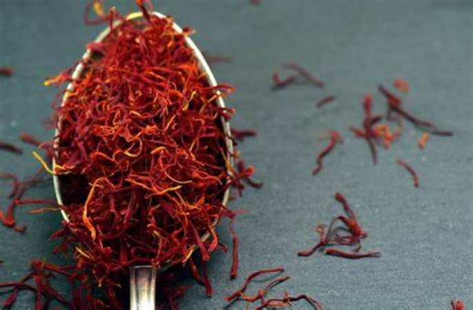 5 important reasons why saffron can help with haircare for healthy hair