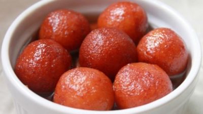 Make delicious Gulab Jamun at home with this easy and amazing recipe