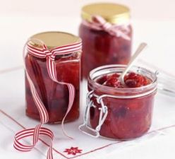 Treat your guest with Mary Berry's Christmas chutney this Christmas Eve
