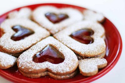 This Winter refresh your mouth with Linzer Cookies