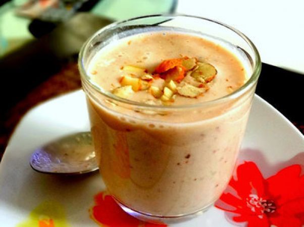 Make tasty and healthy date milk shake at home with this recipe