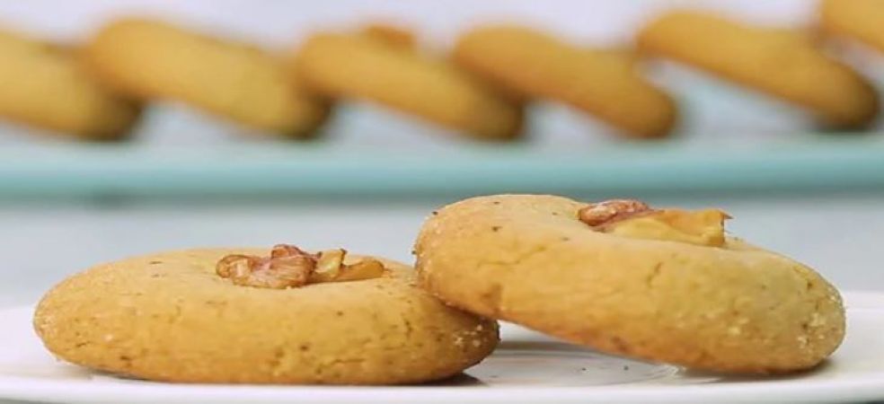 Make Aata Walnut Cookies at home with this easy recipe