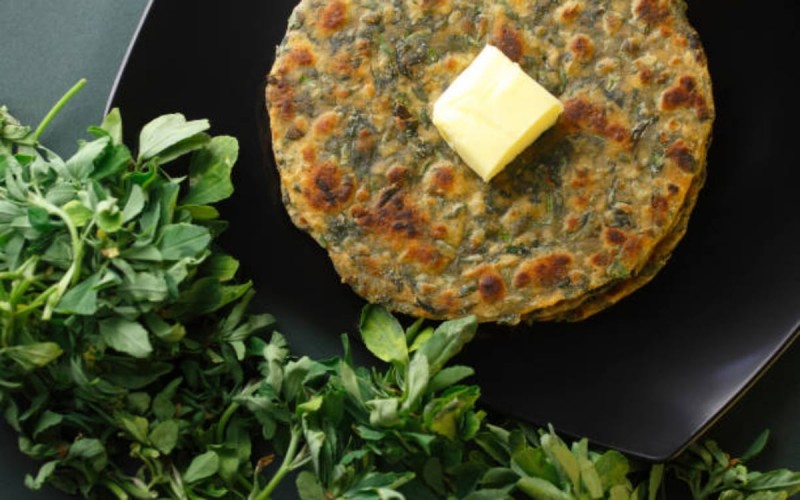 Prepare and feed delicious fenugreek paratha to your family during winter season