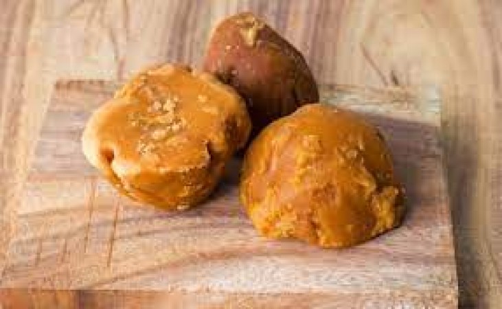What are the benefits of eating jaggery after meals?