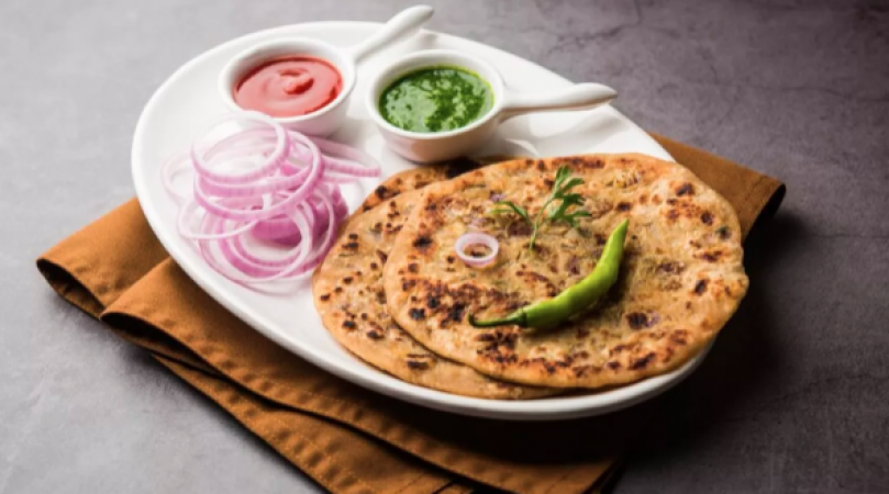 Makhana Recipes: Are you bored of eating roasted makhana? Then no worries, try these tasty dishes