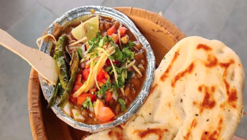 Where do you get the best Chole Kulche in Delhi? Must try these 3 places
