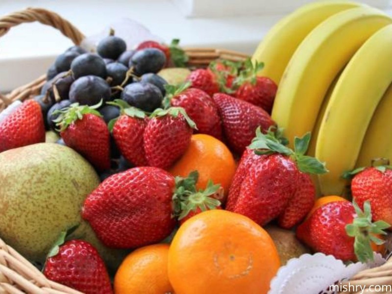 The Bountiful Benefits of Eating Seasonal Fruits: Nature's Nutritional Treasure