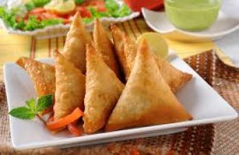 Enjoy unconventional Samosa in monsoon