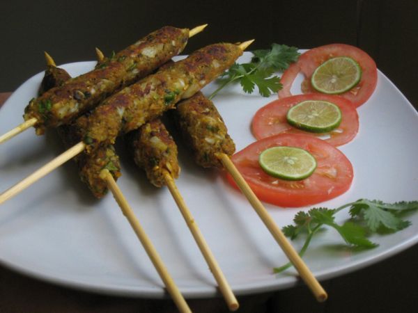 Learn how to make Gulnaar Seekh Kabab