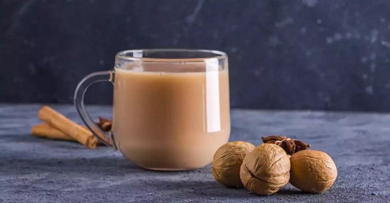 Why a Glass of NUTMEG Milk at Night Can Work Magic for You: Start Today