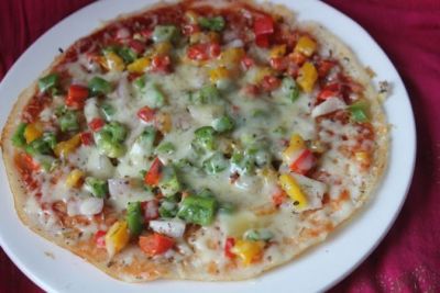 Make Cheesy Dosa Pizza at home