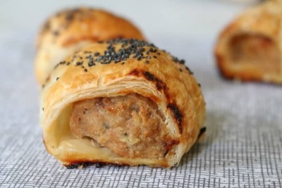 Healthy chicken and vegetable sausage rolls recipe