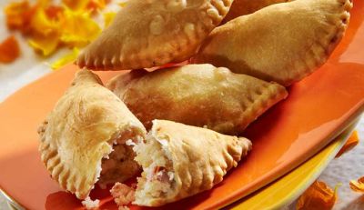 Know the recipe of mouth watering sweet dish Gujiya