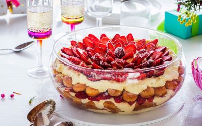 Fresh and tasty Strawberry Tiramisu dessert recipe