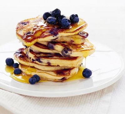 Yummy Spelt Pancakes with Blueberry siggi's Yogurt and Fresh Berries