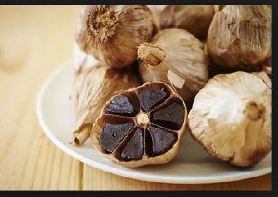 Fermented garlic has many health benefits; get recipe inside