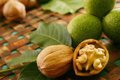 Surprising health benefits of eating walnuts