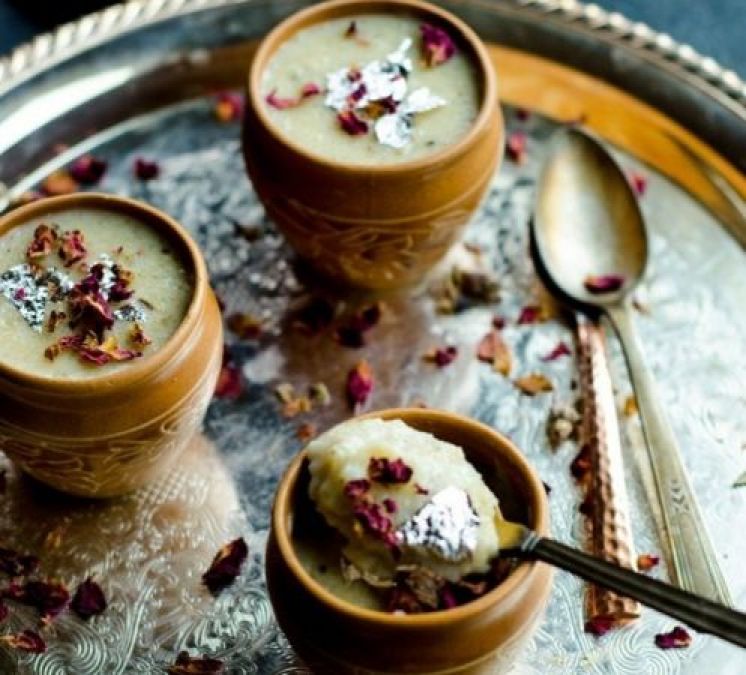 Enjoy this hot weather with this cool Thandai Phirnai recipe