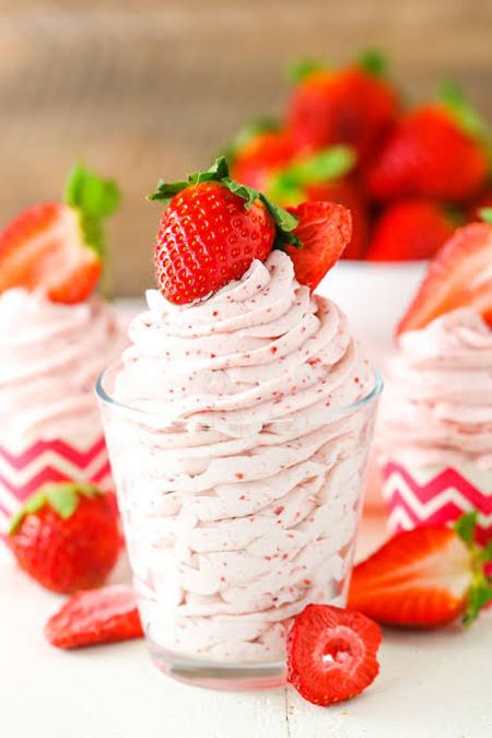 Bakers treat! Tips to make the perfect whipped cream at home