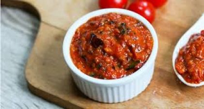 Make delicious tomato chutney by this easy recipe
