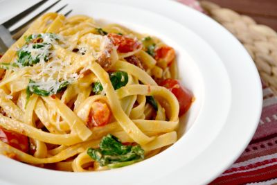 Creamy Tomato and Spinach Pasta Recipe