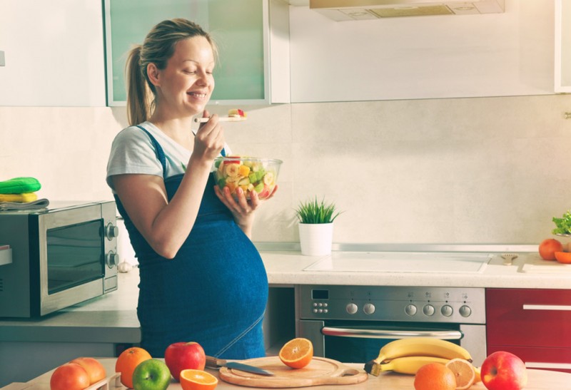 Foods to include in your diet during pregnancy for baby's hair growth